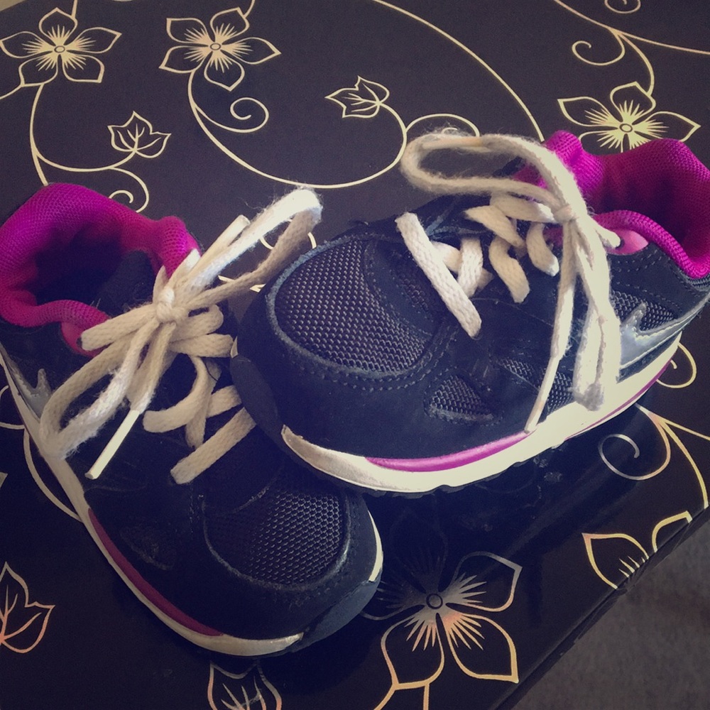 Kids Nike Airmax Sneakers
